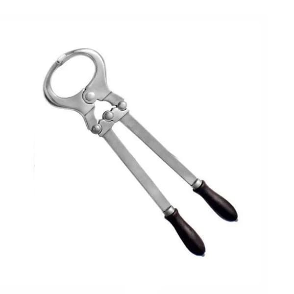 Instrumento utilizado para castrar de forma segura, rápida y limpia, aplastando el cordón espermático sin romper la piel.
Hecho de acero forjado de alta calidad 1